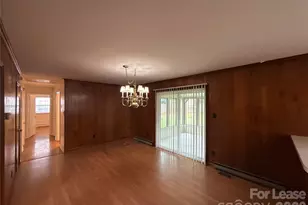 1024 Mt Kisco Dr, Charlotte, NC 28213 - Photo 4