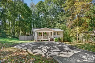20 McTindal Cir, Asheville, NC 28803 - Photo 2