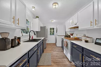 20 McTindal Circle, Asheville, NC 28803 - Photo 12