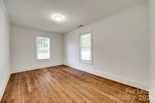3001 Tuckaseegee Rd, Charlotte, NC 28208 - Photo 8