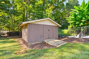 4800 Club View Dr, Concord, NC 28025 - Photo 32