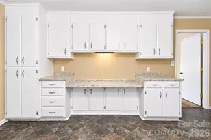 4800 Club View Dr, Concord, NC 28025 - Photo 8
