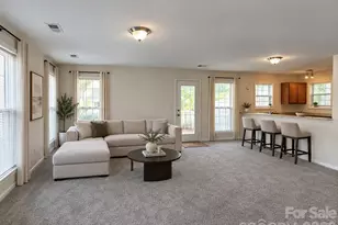 1911 Flushing Ct, Charlotte, NC 28215 - Photo 2
