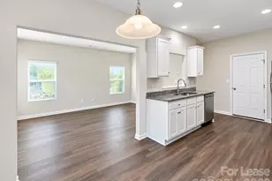 914 Battleground Ave, Kings Mountain, NC 28086 - Photo 8