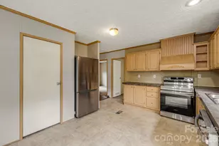 242 Flat Creek Rd, Black Mountain, NC 28711 - Photo 10