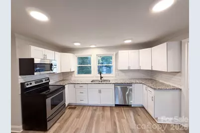 308 Spring Garden Avenue, Kannapolis, NC 28081 - Photo 2