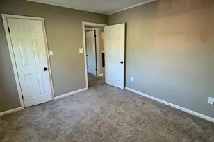 3402 Edgefield Rd, Greensboro, NC 27409 - Photo 16