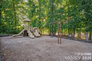 8108 Merryvale Ln, Charlotte, NC 28214 - Photo 16