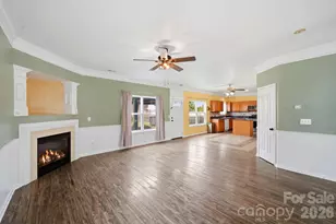 16342 Hayfield Rd, Charlotte, NC 28213 - Photo 4