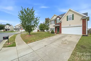 16342 Hayfield Rd, Charlotte, NC 28213 - Photo 2