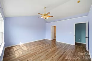 16342 Hayfield Rd, Charlotte, NC 28213 - Photo 16