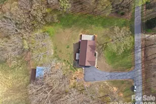 328 Davidson Ct, Taylorsville, NC 28681 - Photo 6