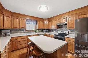 328 Davidson Ct, Taylorsville, NC 28681 - Photo 10