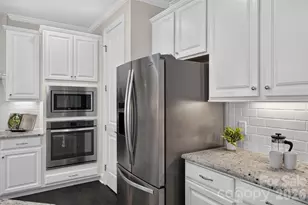 17511 Austins Creek Dr, Charlotte, NC 28278 - Photo 20