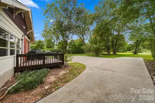 1339 5th St NE, Hickory, NC 28601 - Photo 24