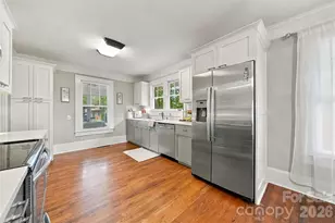 1339 5th St NE, Hickory, NC 28601 - Photo 6