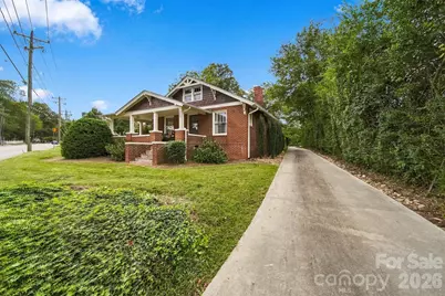 1339 5th Street NE, Hickory, NC 28601 - Photo 2