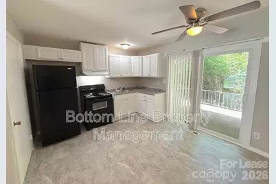 561 Blendwood Drive, Charlotte, NC 28215 - Photo 4