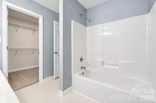5426 Johnston Mill Ct, Charlotte, NC 28269 - Photo 24