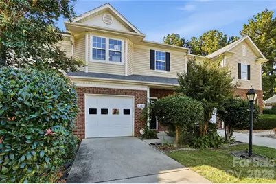 5426 Johnston Mill Court, Charlotte, NC 28269 - Photo 2