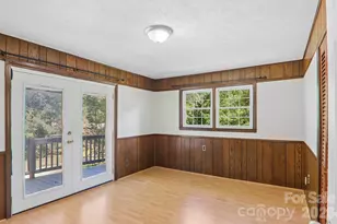 122 W Laurel Ln, Etowah, NC 28729 - Photo 28