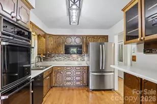 122 W Laurel Ln, Etowah, NC 28729 - Photo 18