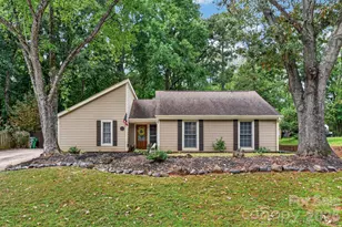 4506 Woods End Ln, Charlotte, NC 28277 - Photo 1