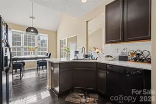 8030 Shiny Meadow Dr, Charlotte, NC 28215 - Photo 16