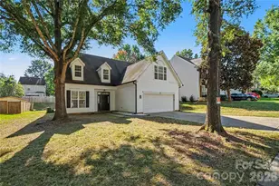 8030 Shiny Meadow Dr, Charlotte, NC 28215 - Photo 4