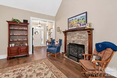 618 Saint Cloud Drive, Statesville, NC 28625 - Photo 6
