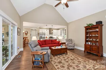 618 Saint Cloud Drive, Statesville, NC 28625 - Photo 8