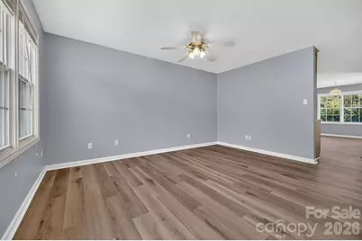 122 24th Street NW, Hickory, NC 28601 - Photo 6