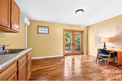 130 Center Avenue, Black Mountain, NC 28711 - Photo 10