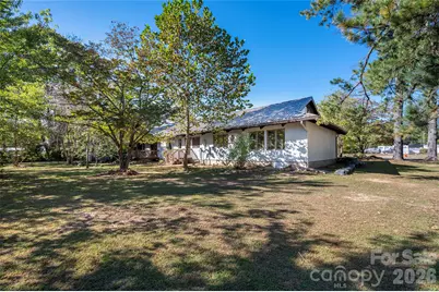 130 Center Avenue, Black Mountain, NC 28711 - Photo 6