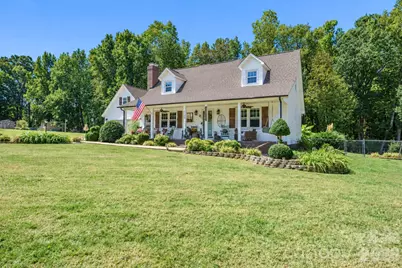 2105 Valley View Lane, Lincolnton, NC 28092 - Photo 2