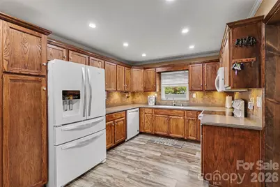 9202 Elgin Drive, Charlotte, NC 28214 - Photo 14