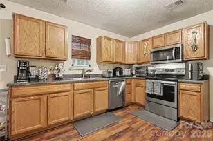 669 Lynville Ln, Rock Hill, SC 29730 - Photo 8