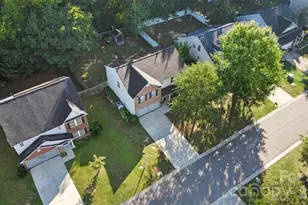 669 Lynville Ln, Rock Hill, SC 29730 - Photo 4