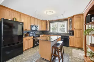 705 Deaton St, Kannapolis, NC 28081 - Photo 12