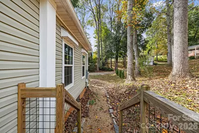 17 Berry Hill Road, Asheville, NC 28806 - Photo 4