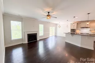 7412 Canova Ln, Charlotte, NC 28278 - Photo 8