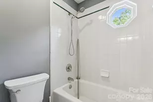 16516 Riverpointe Dr, Charlotte, NC 28278 - Photo 32