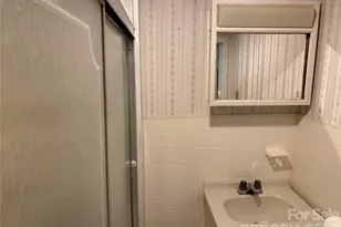 114 Hampton St, Chester, SC 29706 - Photo 20