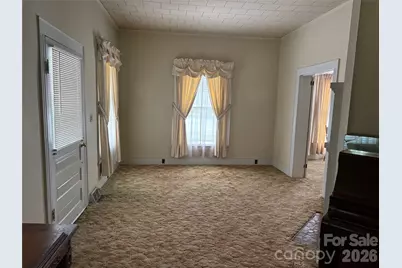 114 Hampton Street, Chester, SC 29706 - Photo 6