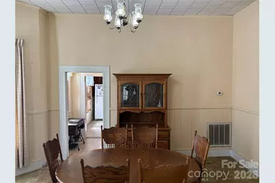 114 Hampton Street, Chester, SC 29706 - Photo 10