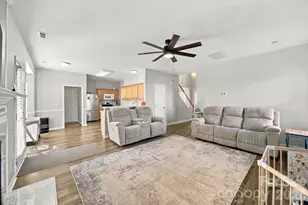 6730 Reedy Creek Rd, Charlotte, NC 28215 - Photo 12