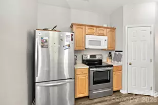 6730 Reedy Creek Rd, Charlotte, NC 28215 - Photo 14