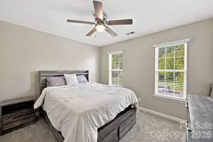 6730 Reedy Creek Rd, Charlotte, NC 28215 - Photo 18