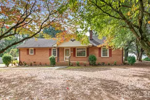 35 Sumner Ave NW, Concord, NC 28027 - Photo 4