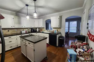 314 E 20th St, Kannapolis, NC 28083 - Photo 2